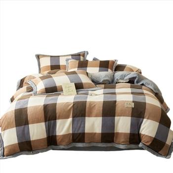 Tej velúr ágyneműkészlet, quiltált, csíkos, geometriai és négyszögletes mintákkal, téli négyrészes készlet