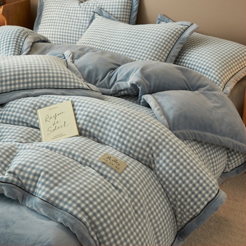 Tej velúr ágyneműkészlet, quiltált, csíkos, geometriai és négyszögletes mintákkal, téli négyrészes készlet