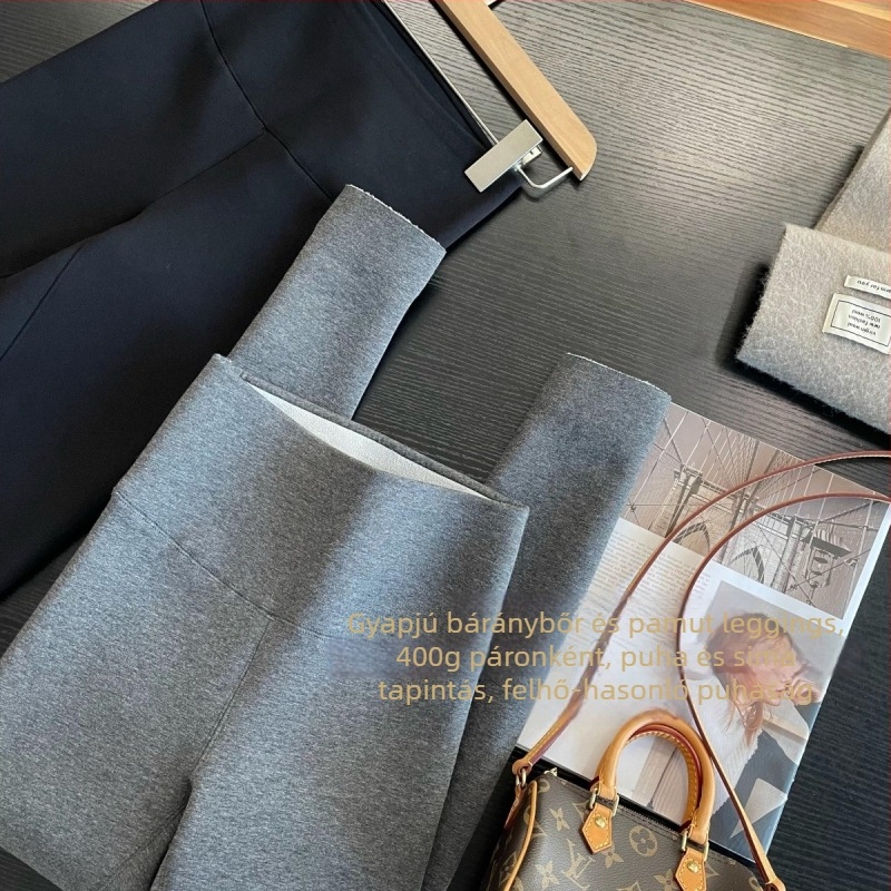 Formázó leggings magas derekú, elasztikus derékrész • 90–95% kifésült pamut • közepes vastagság • szoros ceruza-siluett • kismama leggings