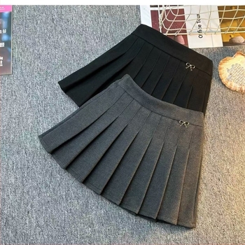 JK-stílusú pliszírozott szoknya fleece-béléssel, 70% poliészter, bélés poliészter 91–99%, 2025 tél