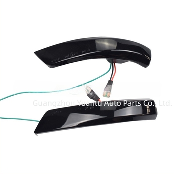 LED dinamikus tolatófény Ford Focus Mk2/Mk3 és Mondeo Mk4-hez – 12V, ABS burkolat, modell L-Fd-01, kompatibil Mondeo 2011-2014 és Focus 2 Mk2 2008-2011
