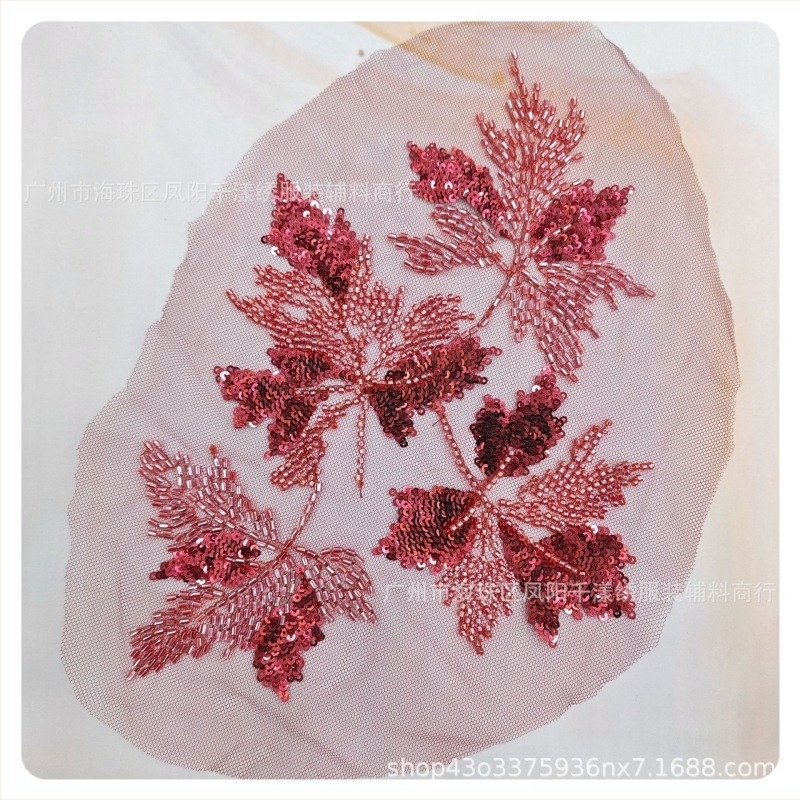 Gyöngyhímző gép - gyöngycső és flitterek hímzése - alkalmas fejfedőkhez, pulóverekhez és ruházathoz - Márka: Qian Yang Embroidery