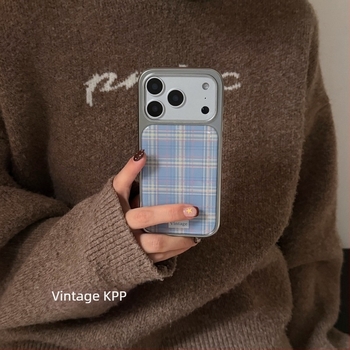 Retro színblokkok narancs-kék kockás mintával iPhone 13/14/16/17 Pro/Max számára, domborított felületű védőtok esésvédelmi funkcióval