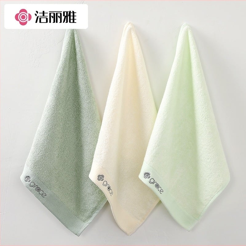 Baba bambusz rostból készült négyzet alakú arctörlő, hímzett logóval, 60g, 32 szál, slub szál