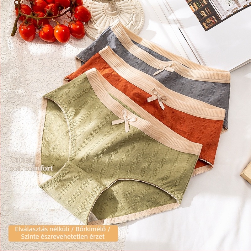 Női pamut alsónemű középmagas derekú, antibakteriális és lélegző jacquard anyagú, crotch belső rész 100% pamut, külső anyag 90–95% pamut