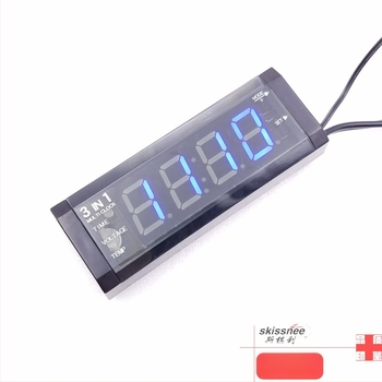 Autóban használható 3‑in‑1 voltmérő, hőmérő és óra; modell WF-518; anyag ABS; márka Schielli; funkciók: méri a feszültséget, a hőmérsékletet és az időt; teljesítmény: 5.