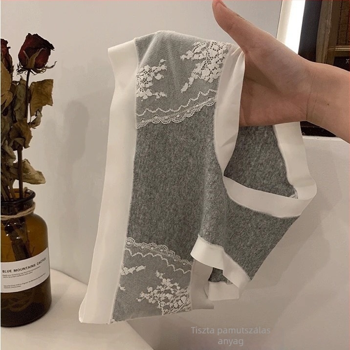 Női pamut alsónemű, középmagas derékrész, kötött anyagú, lélegző, antibakteriális; 95–100% pamut, 100% pamut aljzat