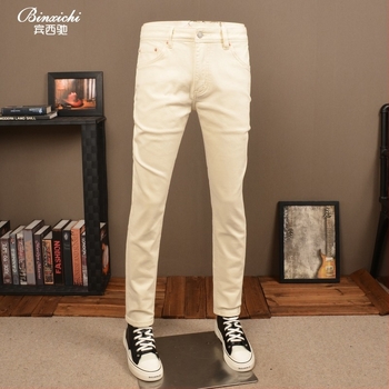 Férfiaknak szóló 2025 ősz-tél retro off-white denim nadrág, rugalmas slim fit, vastag hétköznapi nadrág