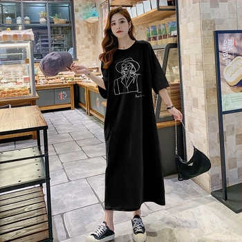 Nyári kismama ruha, koreai stílus, laza szabás, kerek nyak és fél-ujjak, tej-selyem anyag 80–90% spandex