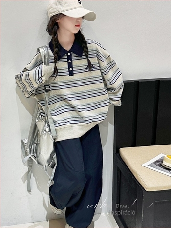 Lányoknak készült fleece-betétes polo felső, csíkos mintával, pamut anyag, koreai stílus, tél 2025