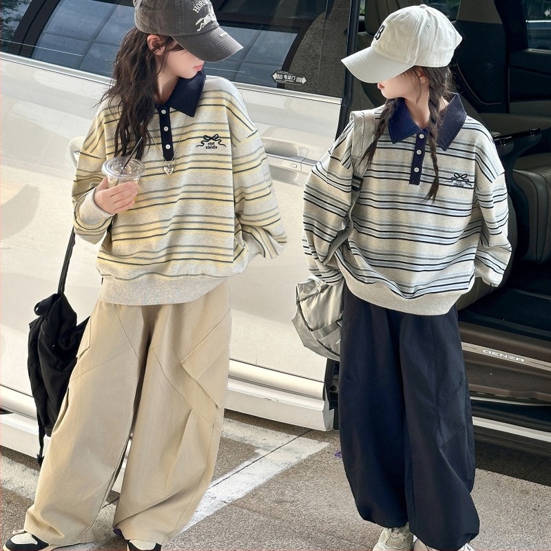 Lányoknak készült fleece-betétes polo felső, csíkos mintával, pamut anyag, koreai stílus, tél 2025