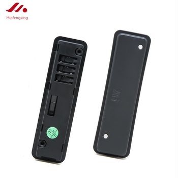 Bőröndzár beépített cipzárzárral és kombinációs zárral – műanyag bőrönd-kiegészítő