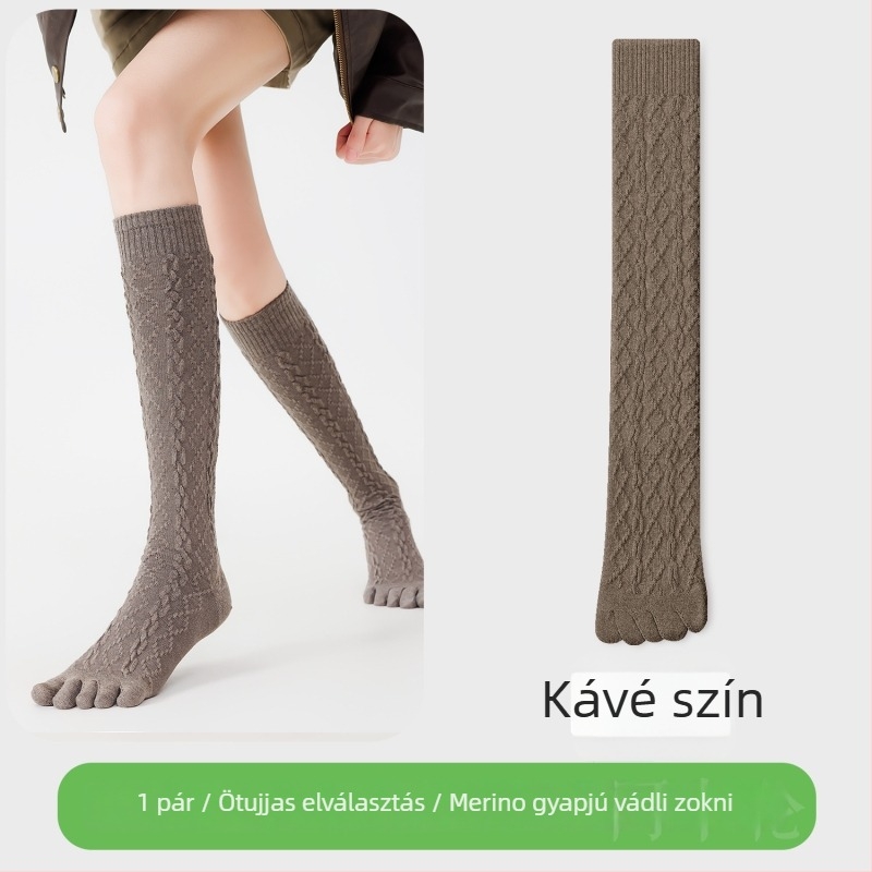 Női ötujjas gyapjú zokni, félvádli hosszúságú kötött, külön ujjak, diamant mintával