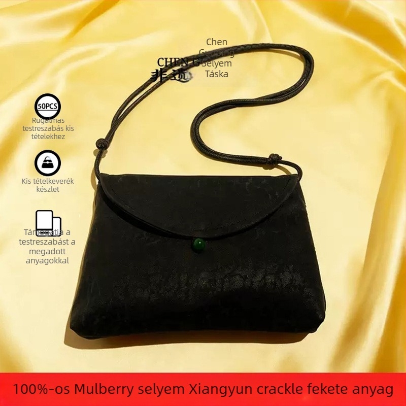 Mulberry selyem crossbody táska, envelope stílus, vízszintes négyzet alakú, zárt nyitás, irodalmi-nemzeti dizájn