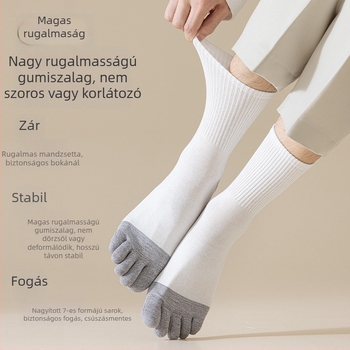 Férfi ötujjú sportzokni középmagas hosszúságú, nedvességelvezető és szagtalanító, pamut 93,4% / spandex 3,7% / nylon 2,9%, színblokkminta
