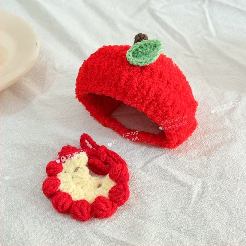 DIY bábához való kiegészítő – alma mintázat, korall fleece, kézzel kötve, aranyos stílus, 2025 őszi megjelenés