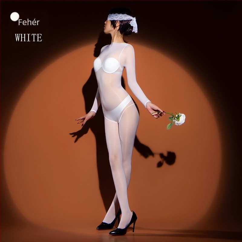 Varrat nélküli egyrészes bodystocking nyitott ágyékkal, fenékemelés, nylon 50–70%