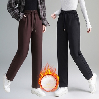 Női téli bélelt nadrág, laza szabású egyenes fazon, fő anyag poliészter >95%, spandex <30%, mikroelasztikusság, téli szezon 2025