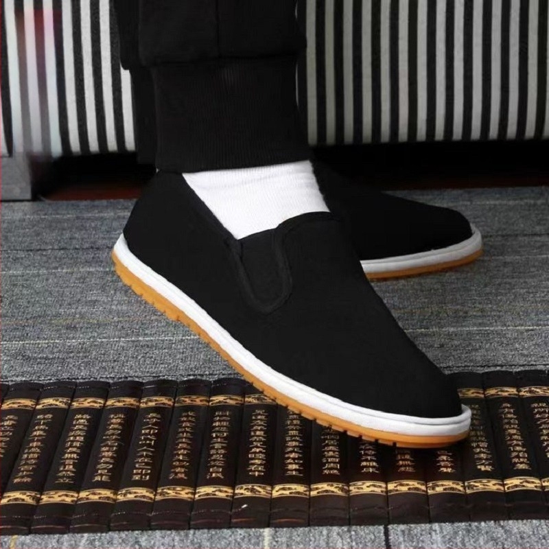 Casual férfi vászoncipő – vászon felsőrész, talp marhacsont-alapú, belső textile, kerek orr, varrott kivitel