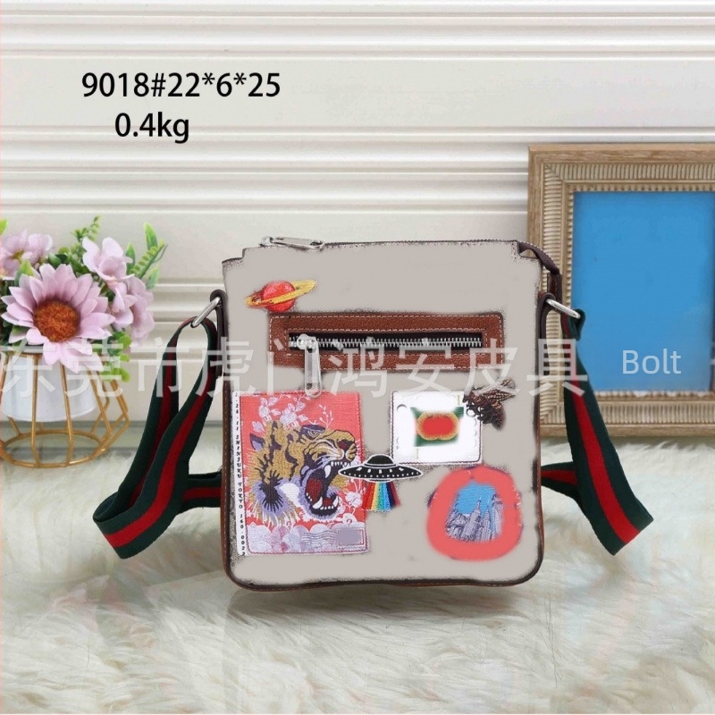 Férfi crossbody táska betűs mintával, városi egyszerű stílus, PU anyag, kód 9018, 2024 tavasz