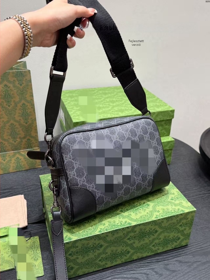 Férfi crossbody táska marhabőrből, vászon bélés, mix‑and‑match stílus, 2018 tavasz
