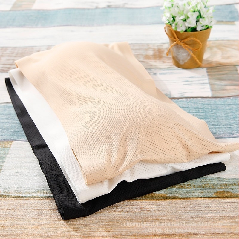 Váll nélküli melltartó Ice Silk anyagból, seamless, légáteresztő, 3/4 kosár, vékony formázott kosár