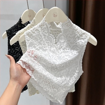 Nylon-selyem anyagú ujjatlan top V-nyakkal, virágos üreges csipkével, elegáns retró stílus