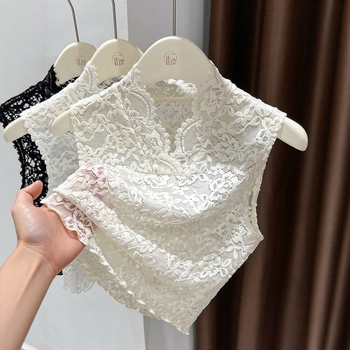 Nylon-selyem anyagú ujjatlan top V-nyakkal, virágos üreges csipkével, elegáns retró stílus