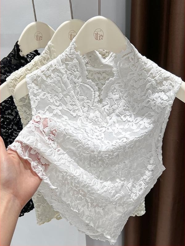 Nylon-selyem anyagú ujjatlan top V-nyakkal, virágos üreges csipkével, elegáns retró stílus