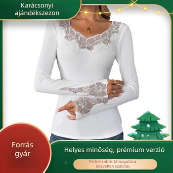Női hosszú ujjú felső csipke betétekkel és köves díszítéssel, V-nyak, karcsúsított szabás, poliészter.