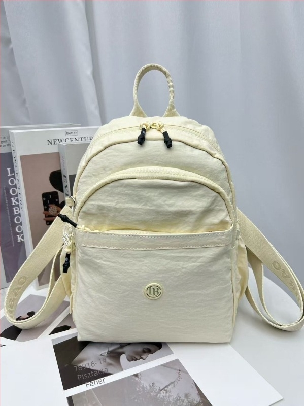 Utazó hátizsák nylonból, vízálló, cipzáros bezárás, belső cipzáras zseb, szabadidős stílus