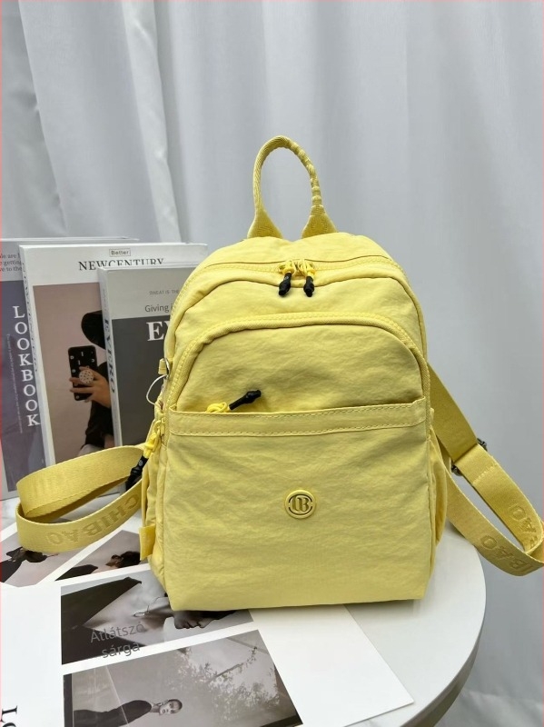 Utazó hátizsák nylonból, vízálló, cipzáros bezárás, belső cipzáras zseb, szabadidős stílus