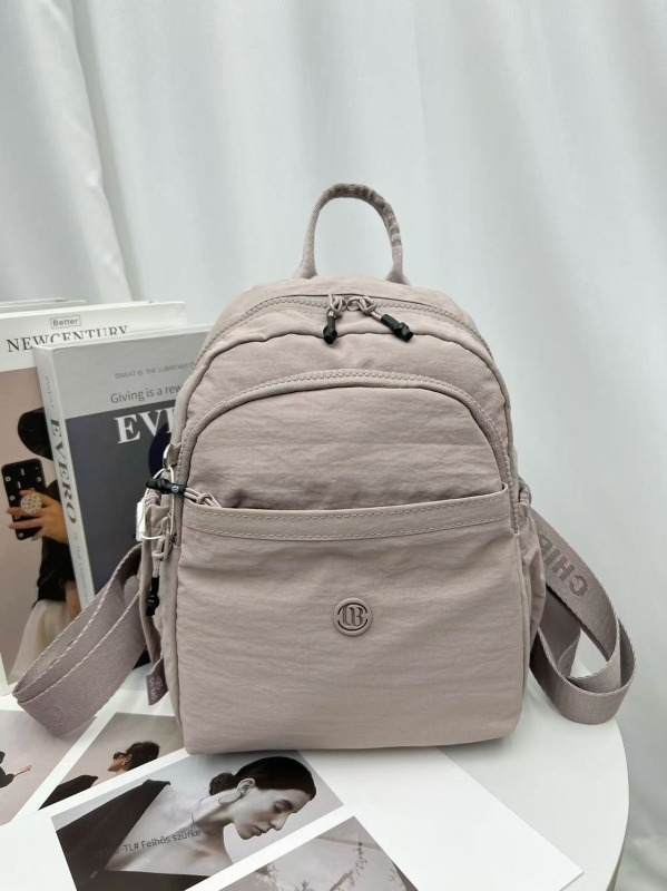 Utazó hátizsák nylonból, vízálló, cipzáros bezárás, belső cipzáras zseb, szabadidős stílus