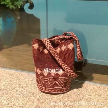 Ibda Raffia vödröstáska, nyitott felső, raffia bélés