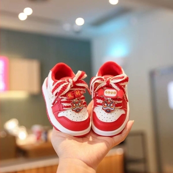 Téli gyerek sportcipő, fleece béléssel, Velcro-zárás, alacsony szár, gumitalp