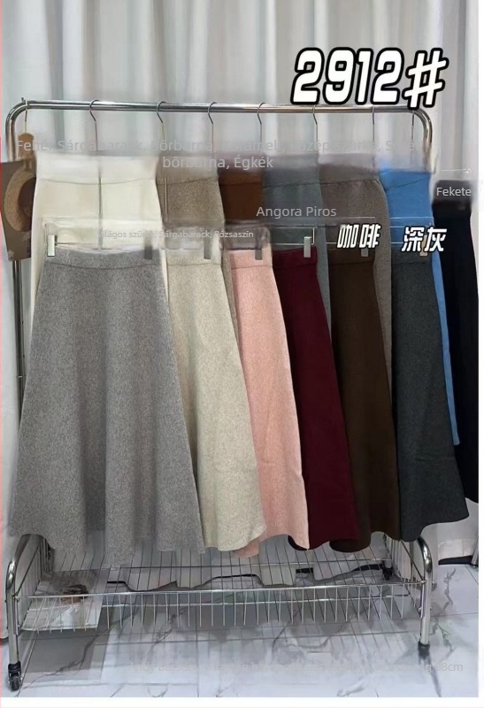 Shangima A-vonalú midi szoknya — Andy velúr anyag, Spandex <30%, őszi 2025