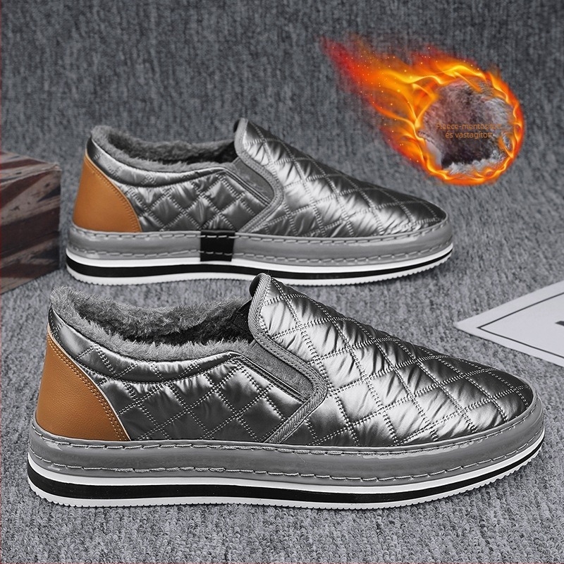 Férfi slip-on bőr felsővel, meleg bélés, PVC talp, kerek orr, alacsony sarok