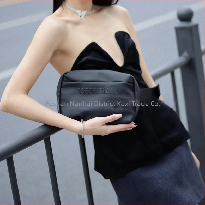 Férfi PU anyagú crossbody táska, street-trend stílus, vízálló és ultra könnyű, poliészter bélés.