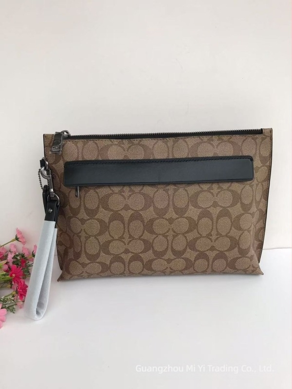 Férfi clutch táska – valódi bőr, első réteg marhabőrből, csíkos mintázat, vízálló és könnyű, nylon bélés