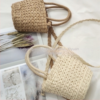 Szőtt szalma bucket táska húzózsinóros zárással, pamut bélés, Kai Source Crafts