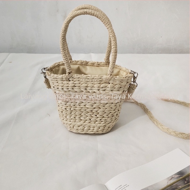Szőtt szalma bucket táska húzózsinóros zárással, pamut bélés, Kai Source Crafts