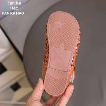 Lányoknak szóló tengerparti cipő (PU felsőrész; gumitalp; Velcro-zár; 1–12 éveseknek)