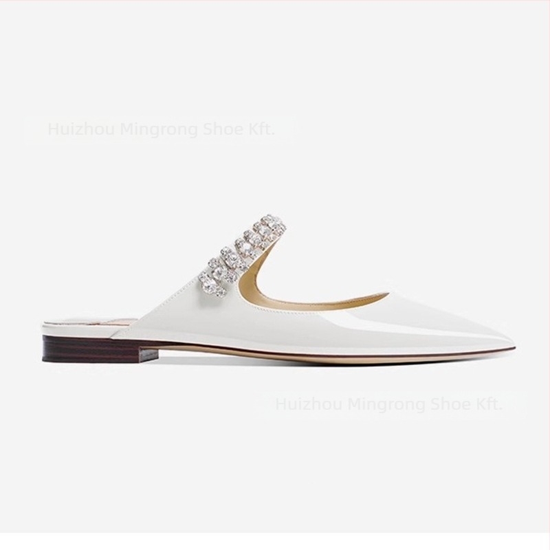 Női kristályos mulesz papucs, felsőrész valódi bőrből, talp gumi, lapos sarok, slip-on, talpvastagság 0–3 cm