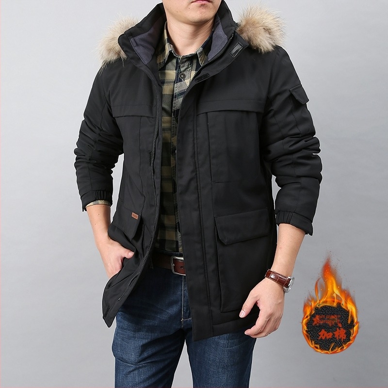 Férfi kapucnis kabát poliészter töltettel, középmagas, fleece-bélés és szőrme gallér