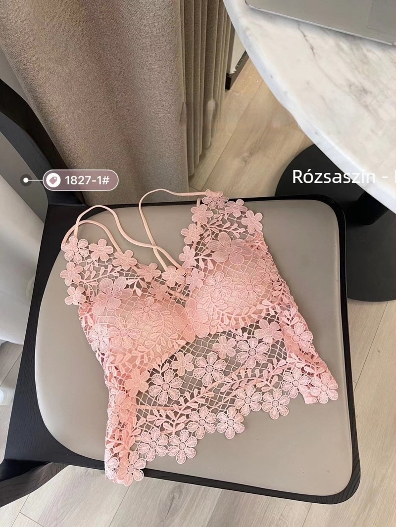 Csipkés váll nélküli melltartó, poliészter, 3/4-es kosár, kupa forma: felül vékony / alul vastag