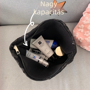 Kozmetikai táska virágmintával, poliészter anyag, poliészter bélés, friss és édes stílus