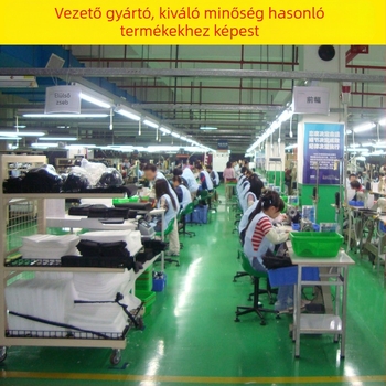 Női kézitáska, street fashion stílus, vászon anyag, horizontális négyzet alakú, mágneszár, nyár 2025.