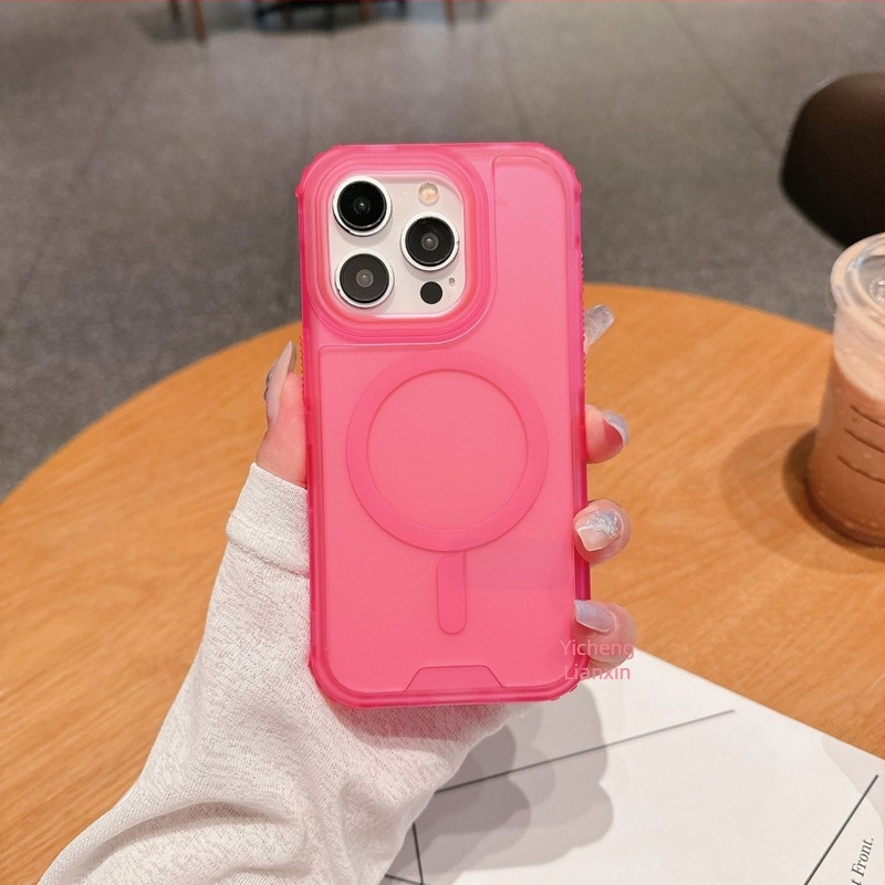 Bőrérzetű mágneses matt tok iPhone‑hoz — ütésálló védőtok