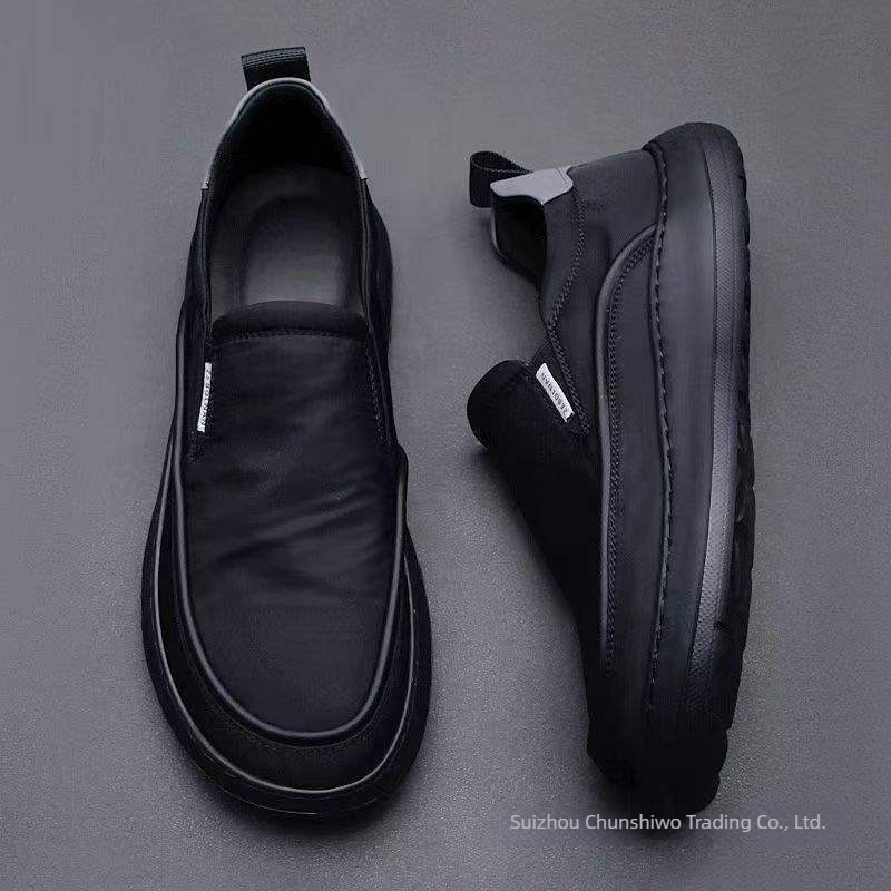 Férfi vászon slip-on cipő EVA talpbetéttel, belső hálószövés, belső mesh, gumírozott talp, hegyes orr