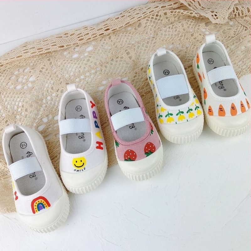 Lányoknak készült vászon slip-on cipő, elasztikus pánttal, alacsony felsőrésszel, kanvas felsővel, csúszásmentes talppal